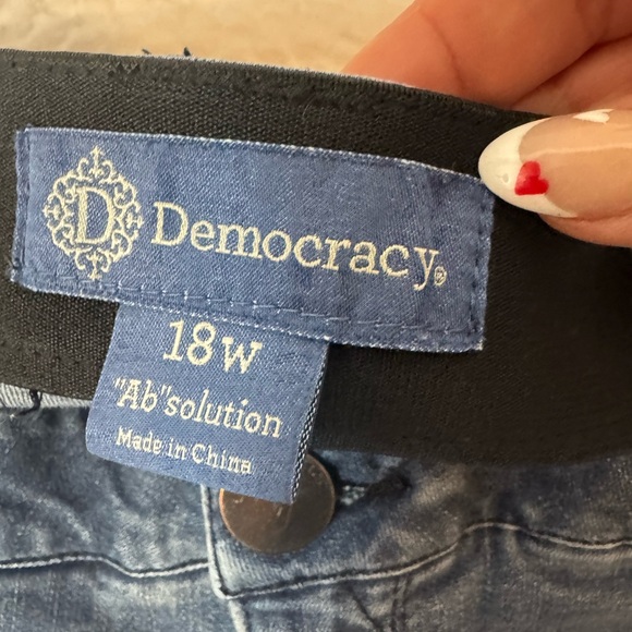 Democracy Women's Blue Denim Jeans - Picture 4 of 4